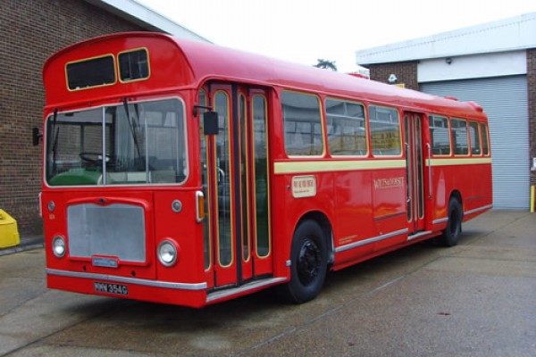 vintage wilts dorset bus paintshop