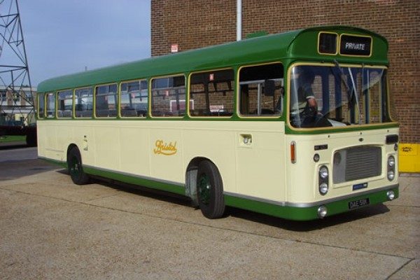 Vintage Bus Spray Painting