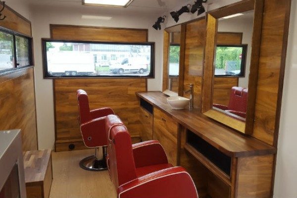 sam-crew-mobile-barber-shop2-6fbf227163